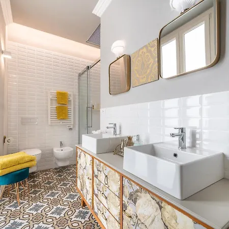 73 4* Кальяри